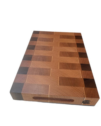 Harmonious Hues: Cherry, Walnut, and Maple Chopping Board